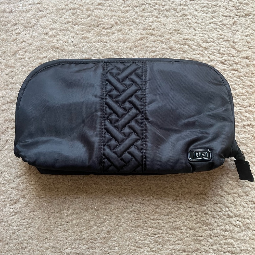 Lug Flash in Brushed Black